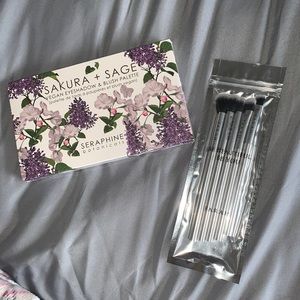 Lot of eyeshadow pallet, blush, and brushes